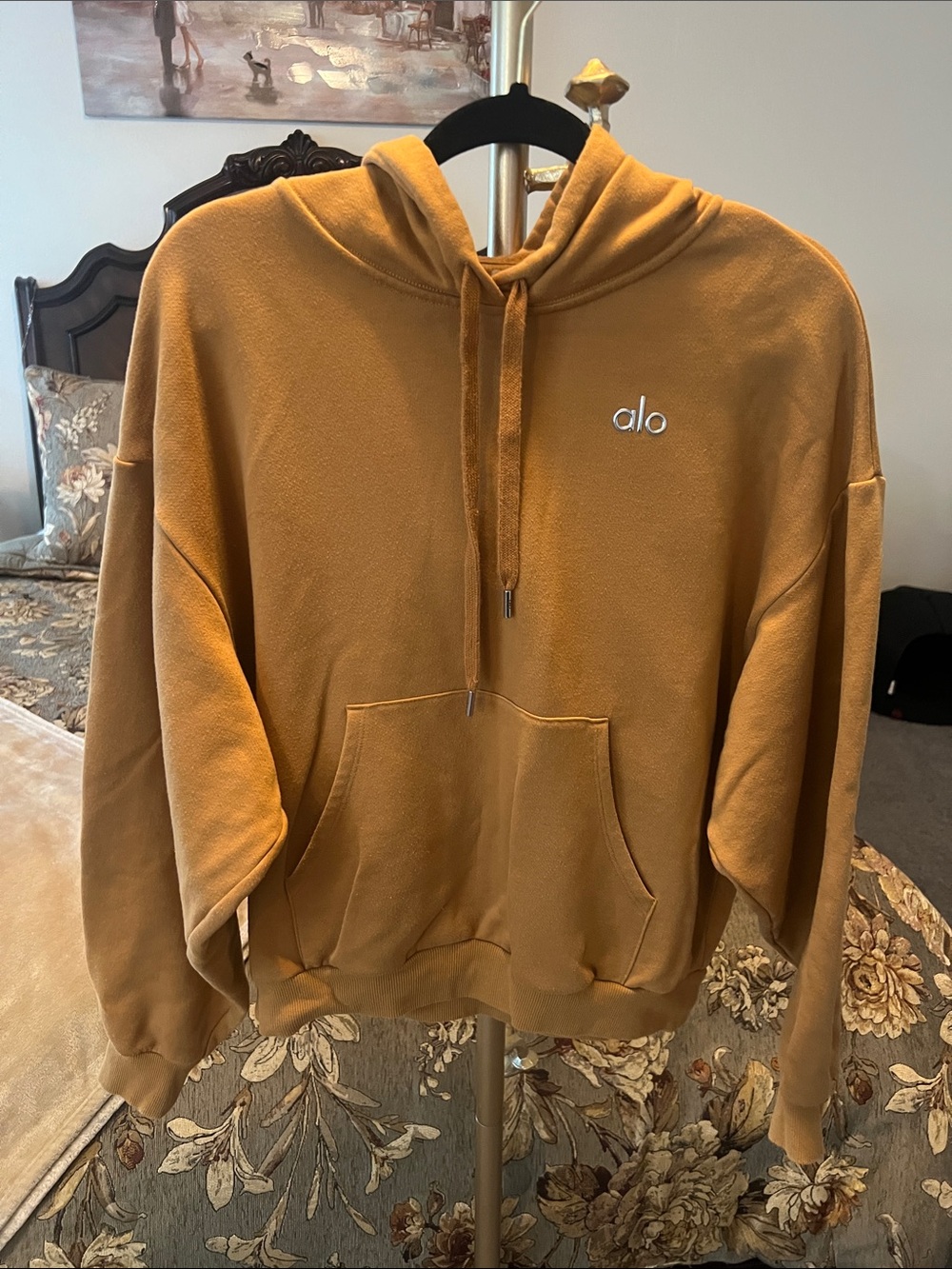 ALO Yoga womans Mustard Gold Pullover Hoodie